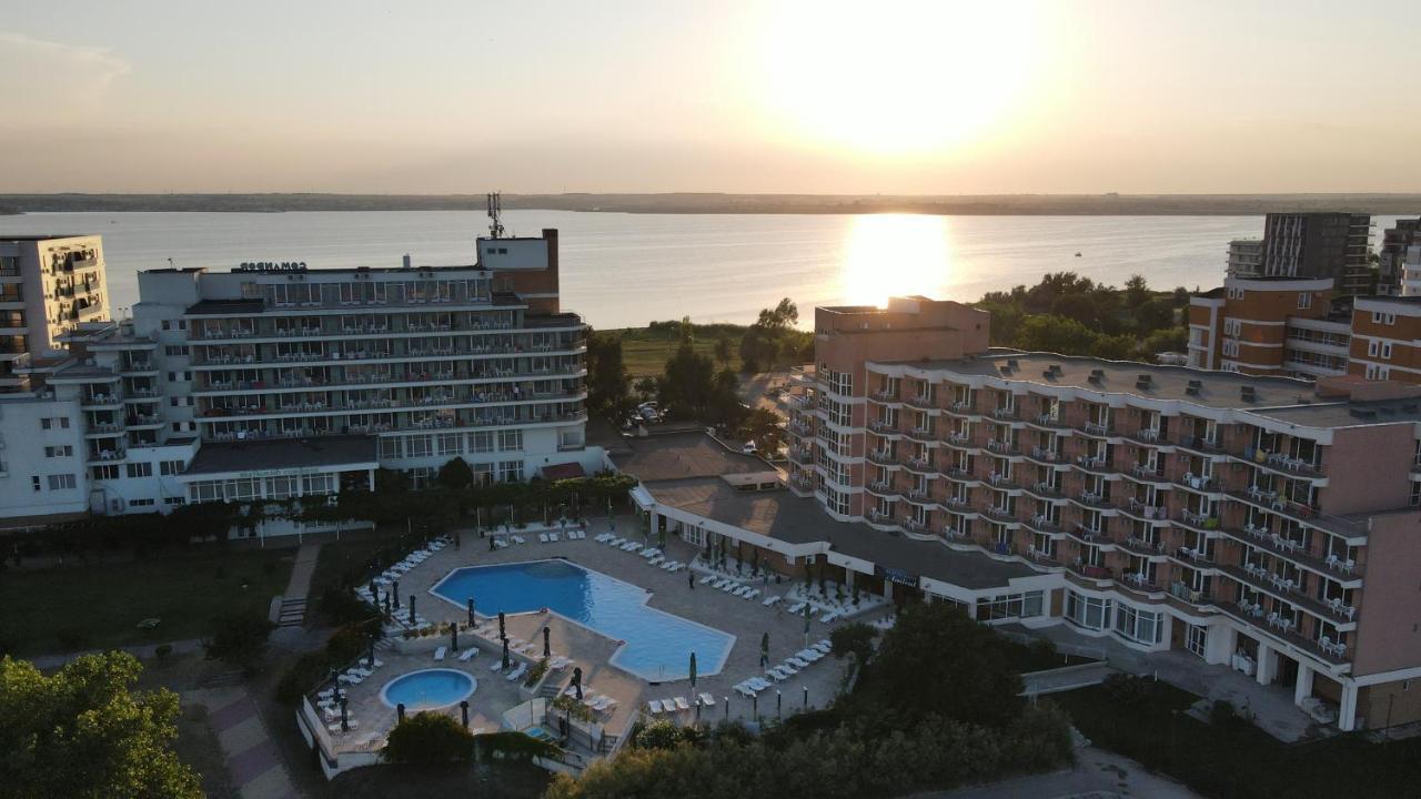 מאמאיה Hotel Amiral מראה חיצוני תמונה