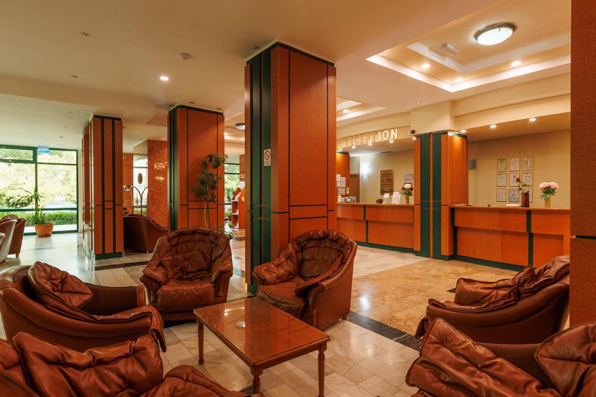 מאמאיה Hotel Amiral מראה חיצוני תמונה