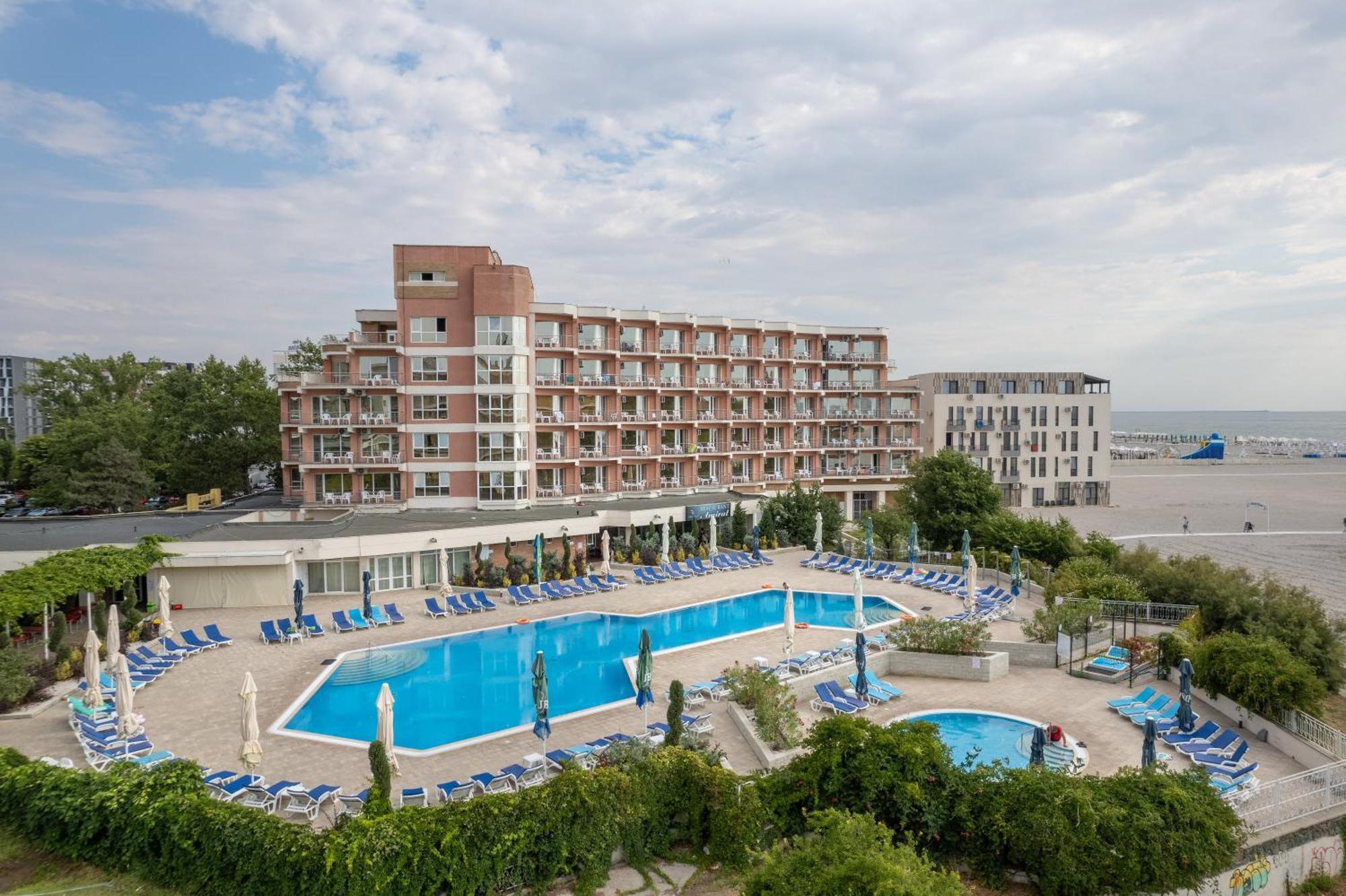 מאמאיה Hotel Amiral מראה חיצוני תמונה