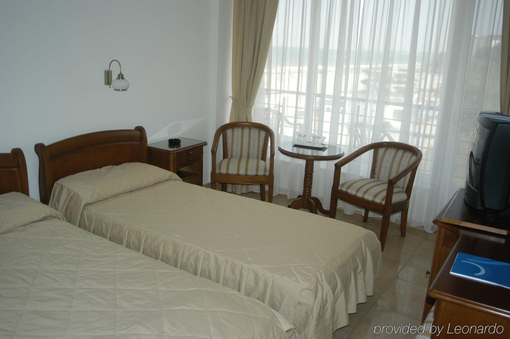 מאמאיה Hotel Amiral מראה חיצוני תמונה